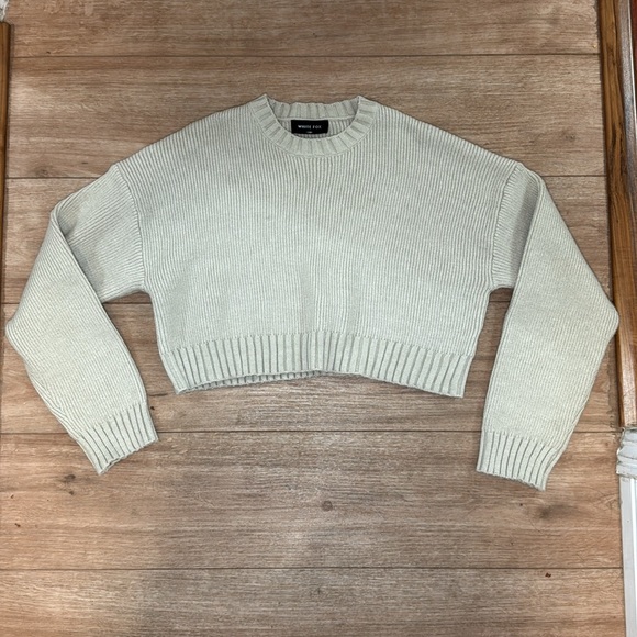 white fox sweater - Picture 3 of 3